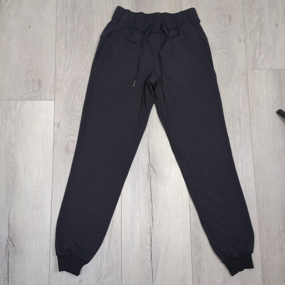 Lululemon On the Fly Jogger Luxtreme Pants Womens 2 XXS Black Drawstring 28"